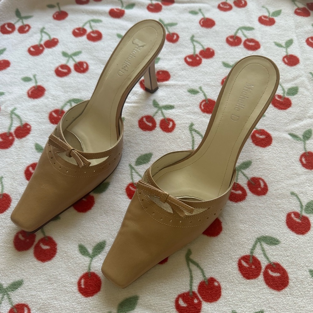 ✨ Sold ✨bow kitten heels/pumps 🎀